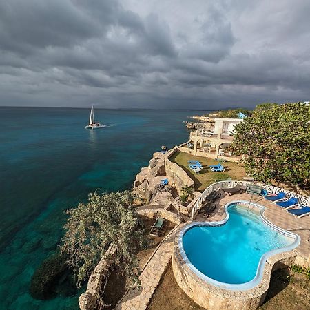 Home Sweet Home Resort Негрил Экстерьер фото